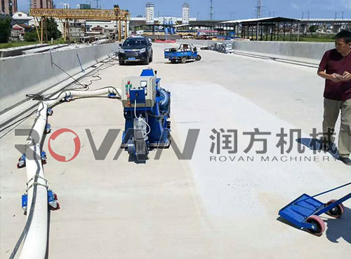 路麵拋(pāo)丸機清理混凝土