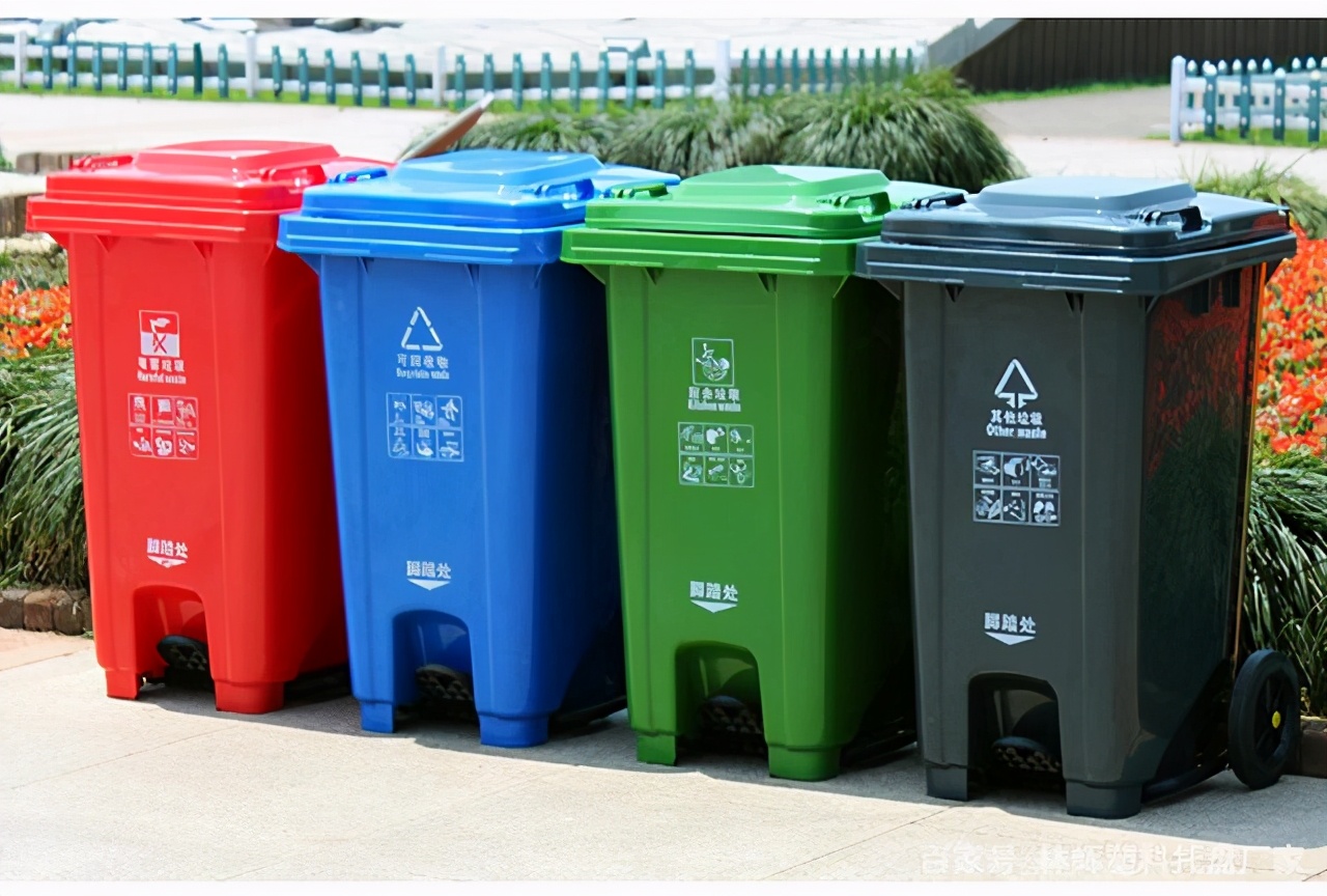 2026塑料環衛垃圾桶：在政策與技術的交匯處